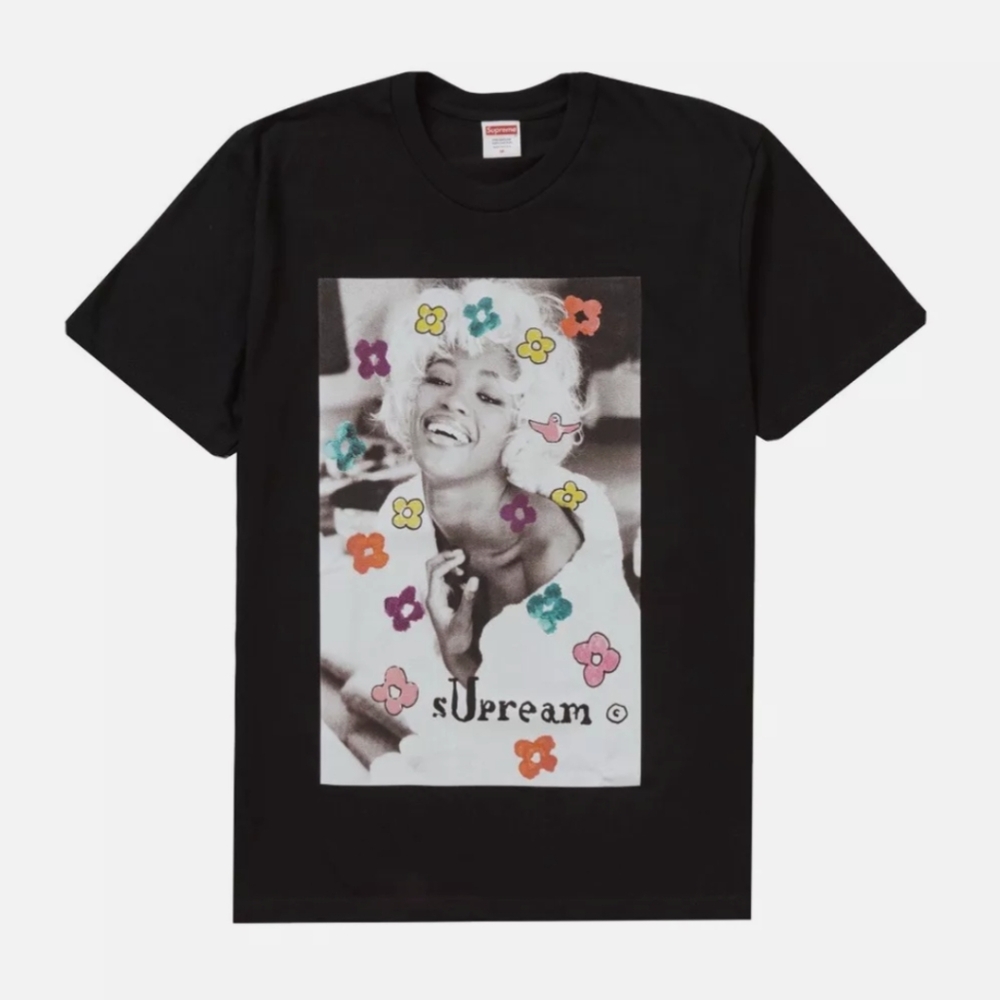 Supreme T-shirt Naomi black size L